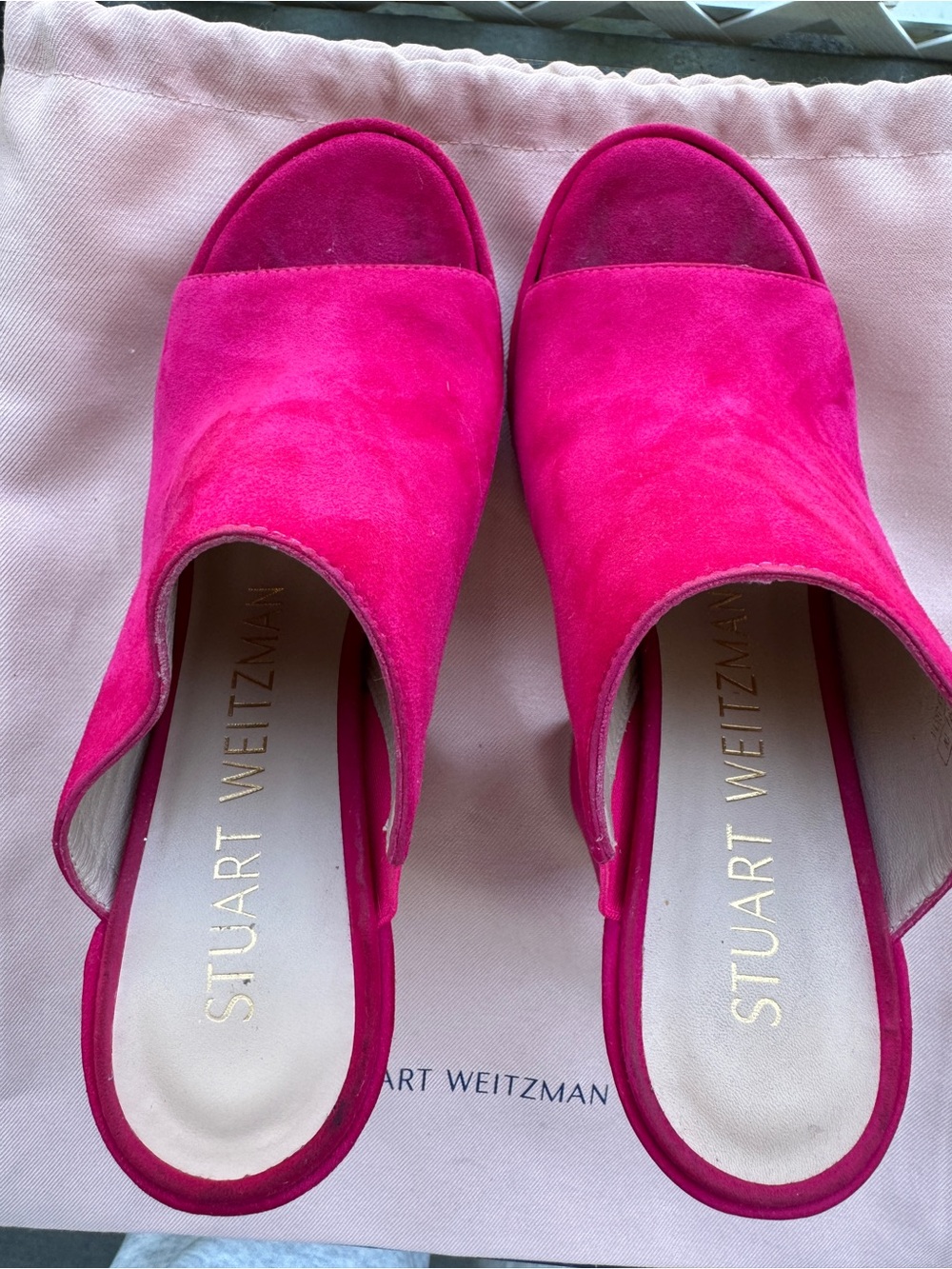 Stuart Weitzman SkyHigh Hot Pink Pearl-Trim Studded Platform Mules Sandals - Picture 4 of 8